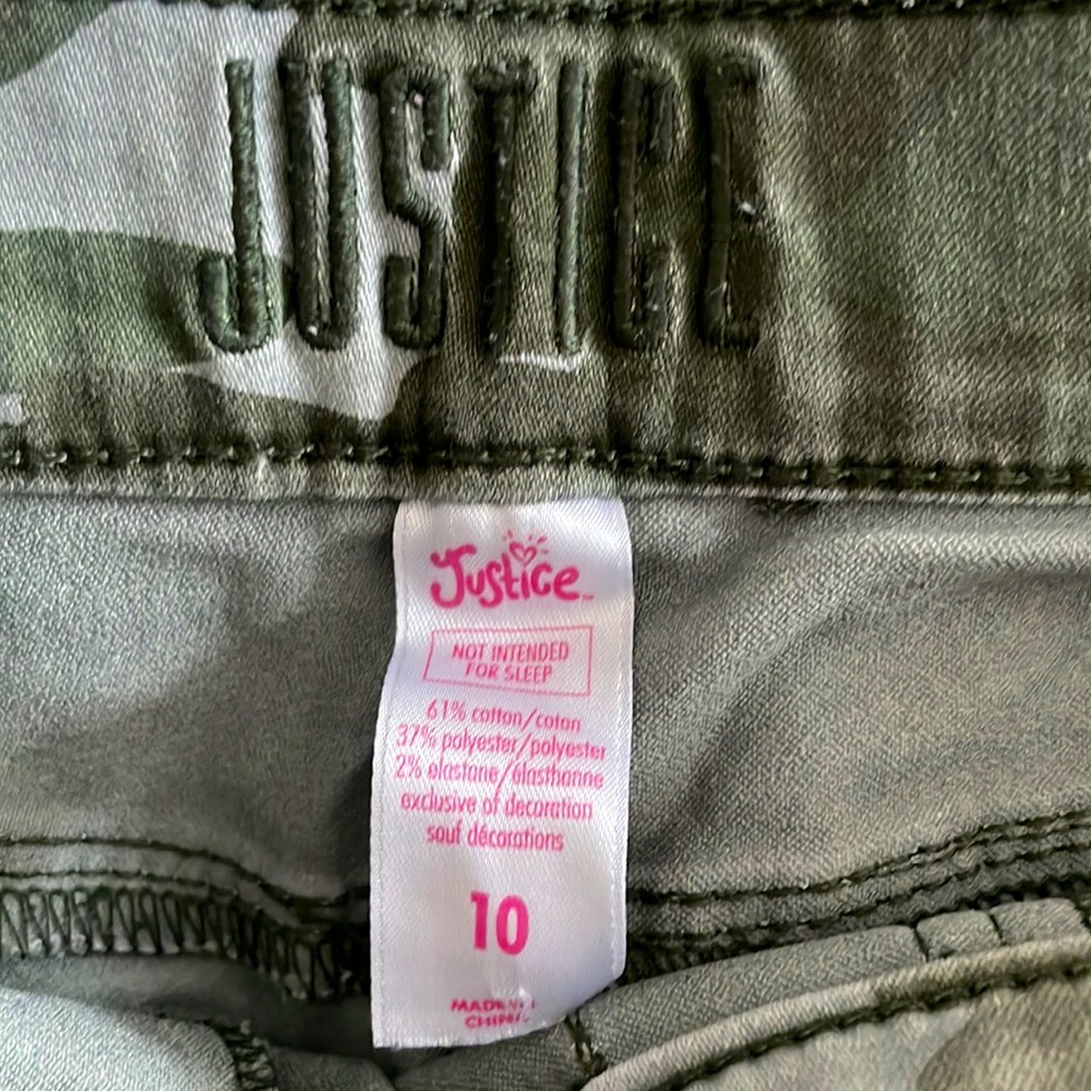 Justice 💚 - Picture 3 of 3